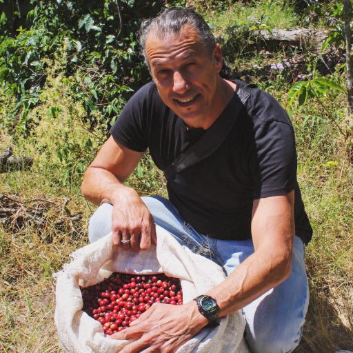 Panama - HiU Los Lajones - Honey Geisha by Graciano Cruz