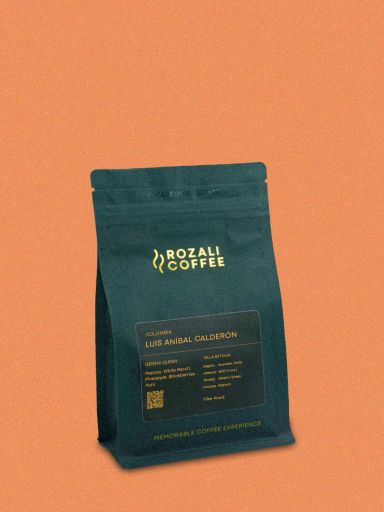 Luis Aníbal Calderón [Geisha Queen]