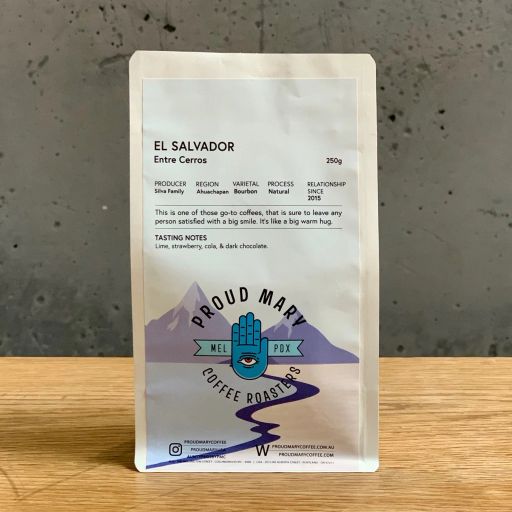 El Salvador | Entre Cerros | Natural